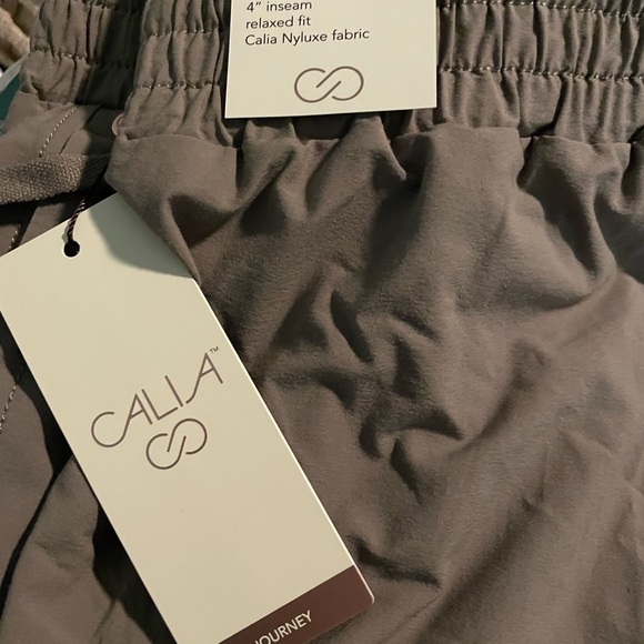 NWT Calia Journey High Rise Short 4” - Picture 4 of 4